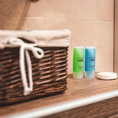 Cicmilovic P63, Milmari Resort, *