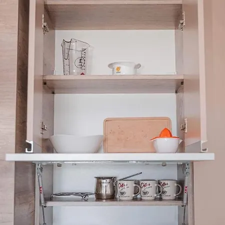 Cicmilovic P63, Milmari Resort,